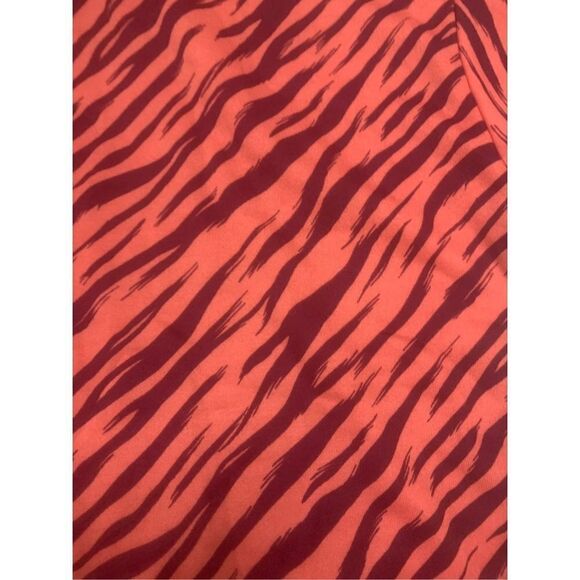 Zebra Patterned Sweatshirt Hoodie - Picture 3 of 4